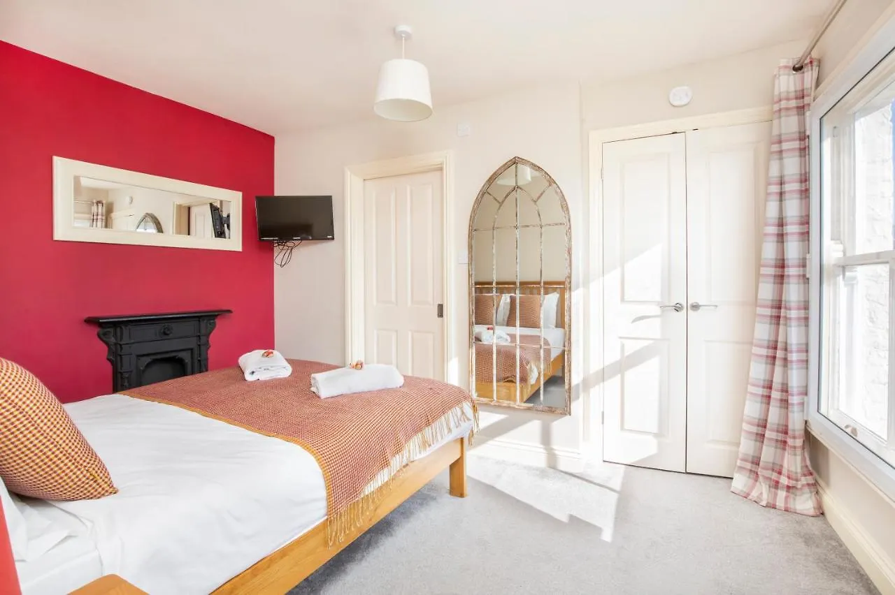 Patrick'S Pool- 4 Bedroom,4 Bathroom, Most Central Luxury Townhouse! York Dom wakacyjny