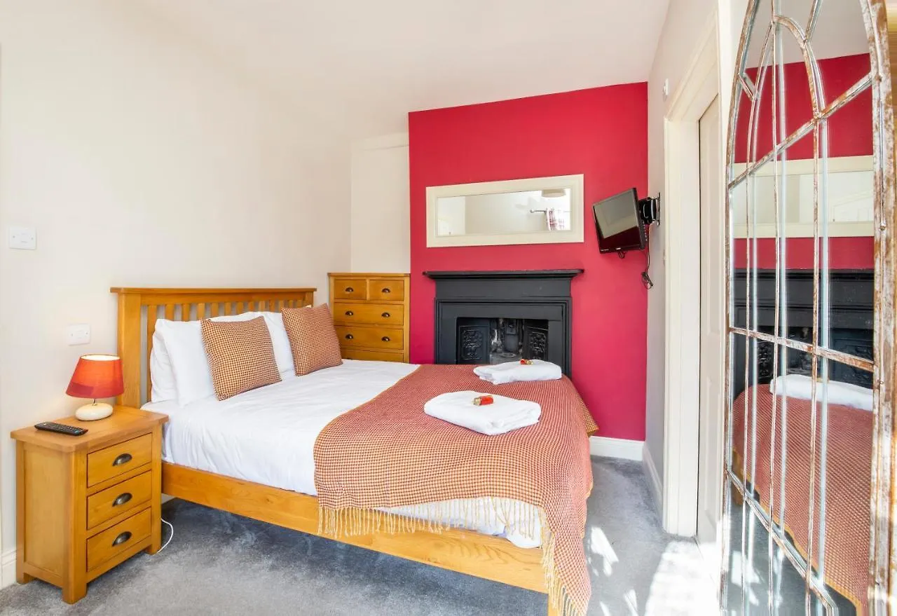 Dom wakacyjny Patrick'S Pool- 4 Bedroom,4 Bathroom, Most Central Luxury Townhouse! York Wielka Brytania