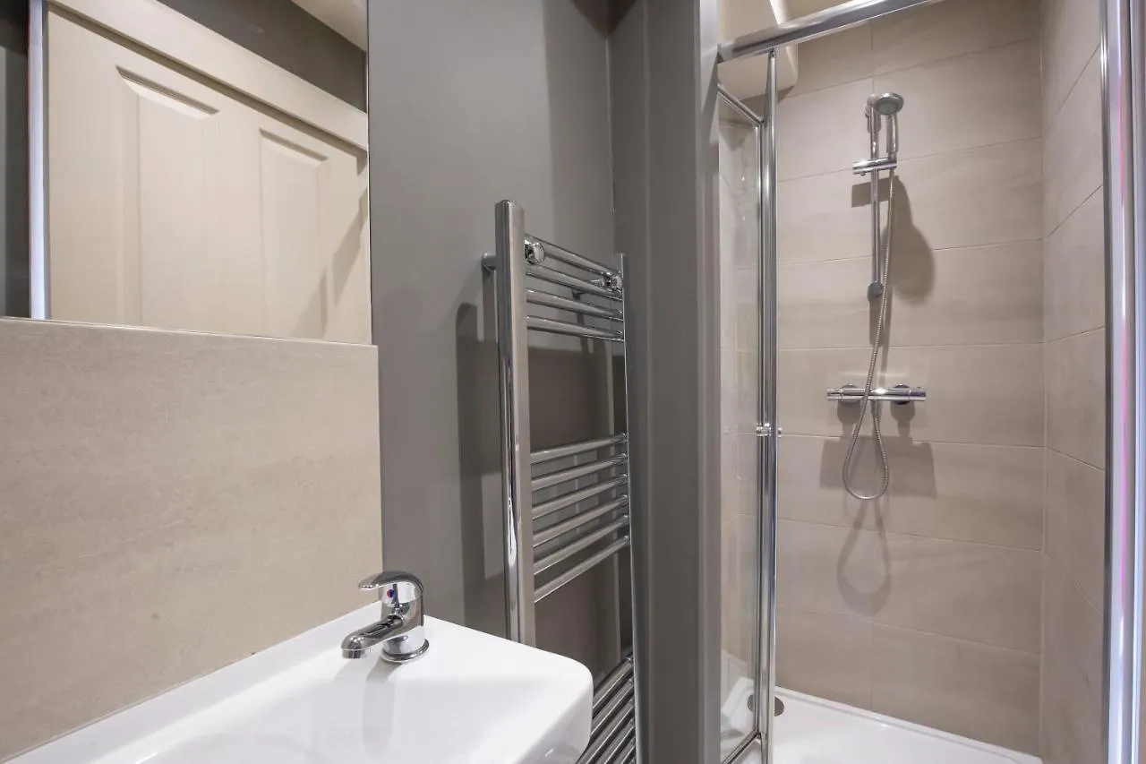 Patrick'S Pool- 4 Bedroom,4 Bathroom, Most Central Luxury Townhouse! York Wielka Brytania